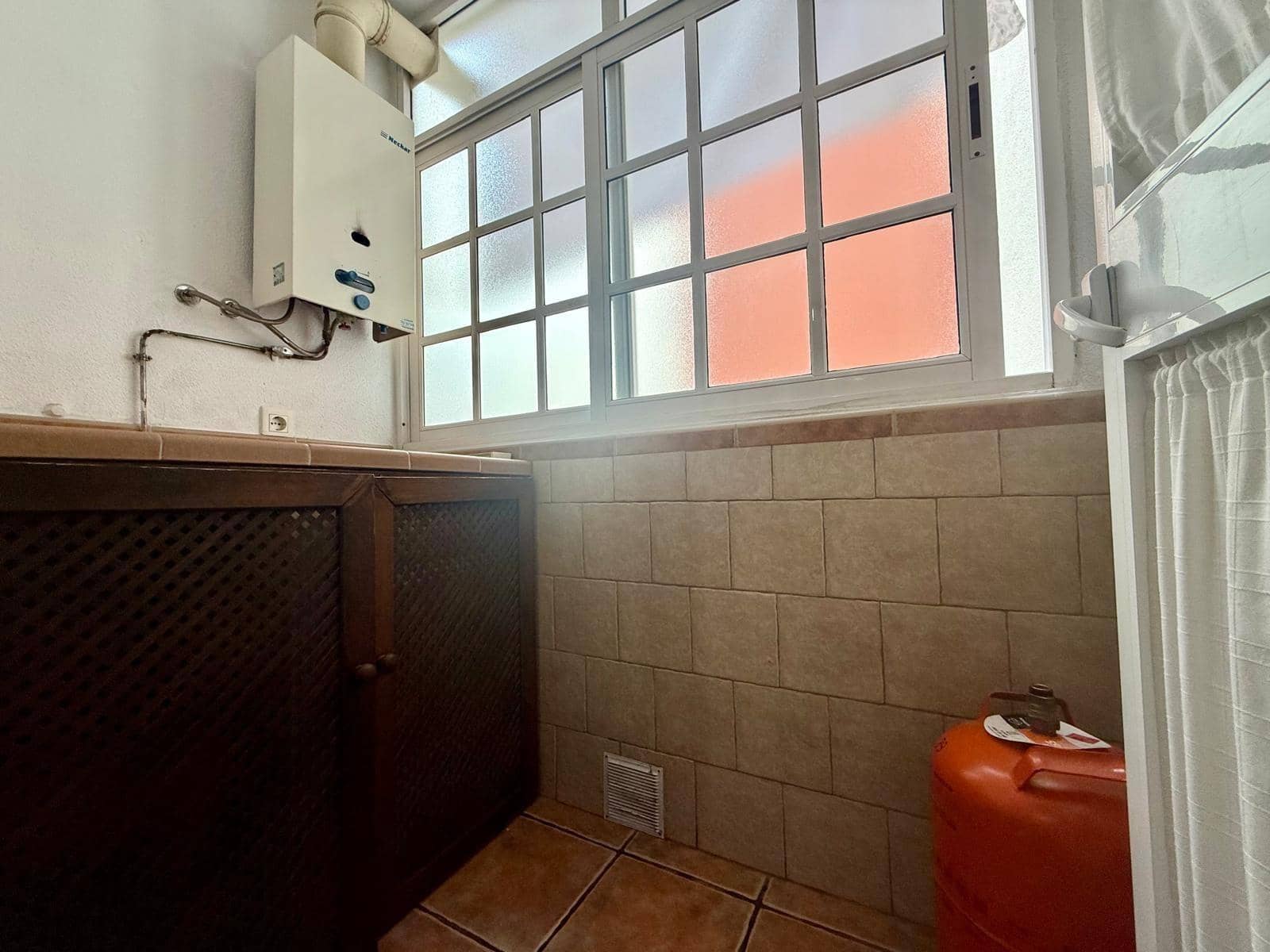 3 soveværelse Lejlighed til salg i El Puerto de Santa Maria med swimmingpool - € 200.000 (Ref: 9416018)