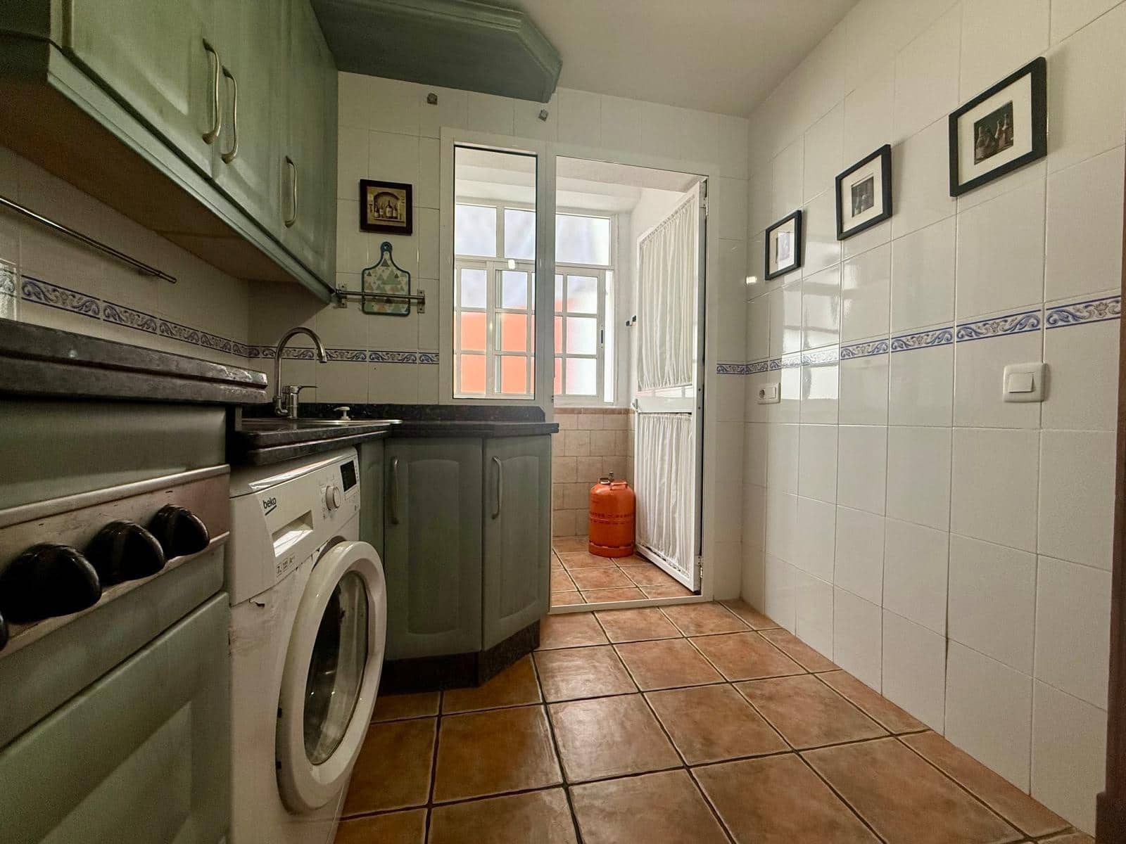 3 soveværelse Lejlighed til salg i El Puerto de Santa Maria med swimmingpool - € 200.000 (Ref: 9416018)