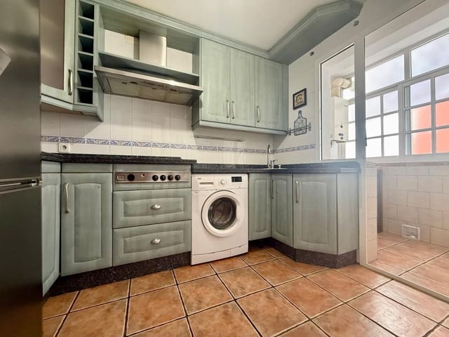 3 soveværelse Lejlighed til salg i El Puerto de Santa María med swimmingpool - € 200.000 (Ref: 9416018)