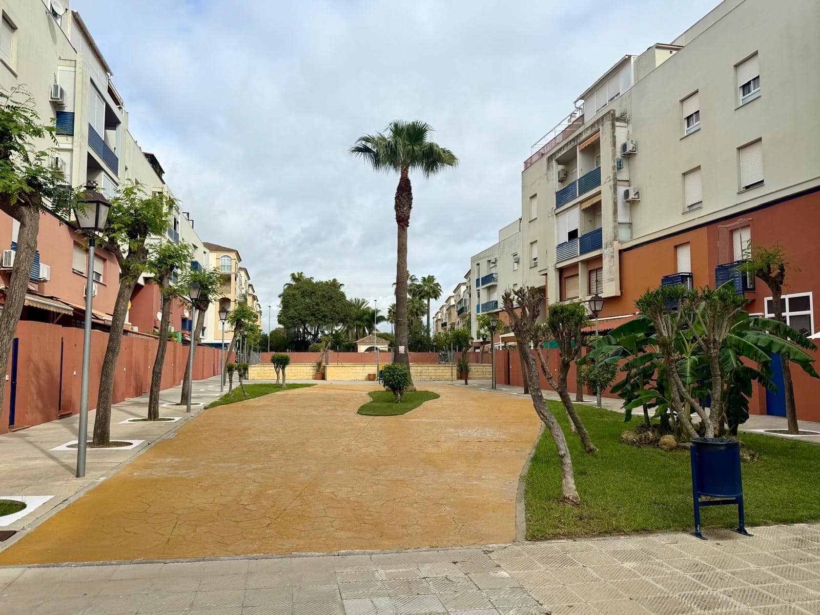 3 soveværelse Lejlighed til salg i El Puerto de Santa Maria med swimmingpool - € 200.000 (Ref: 9416018)