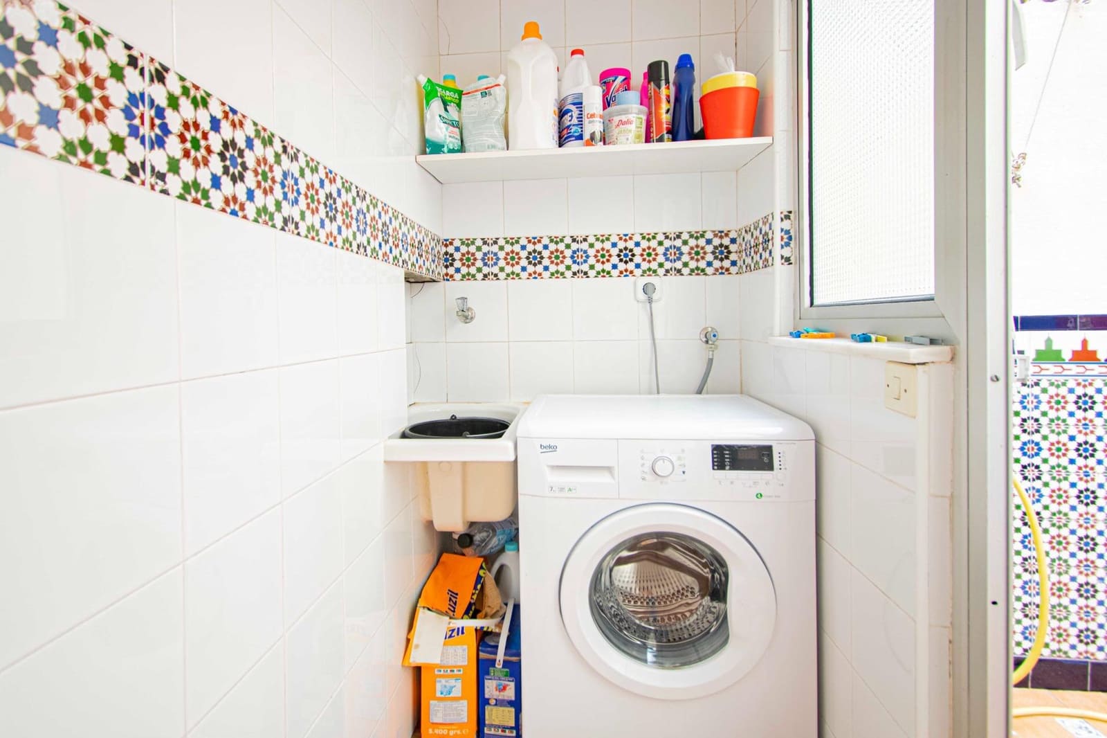 4 sovrum Lägenhet till salu i Sevilla stad med pool - 298 000 € (Ref: 9416019)