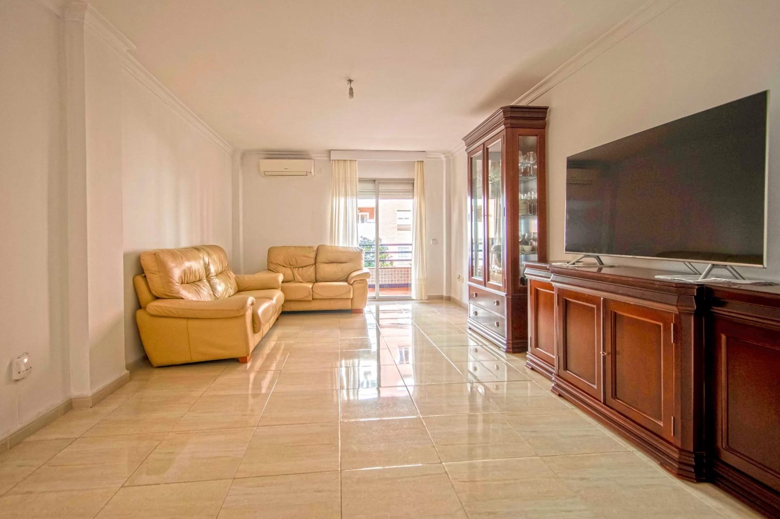 4 sovrum Lägenhet till salu i Sevilla stad med pool - 298 000 € (Ref: 9416019)