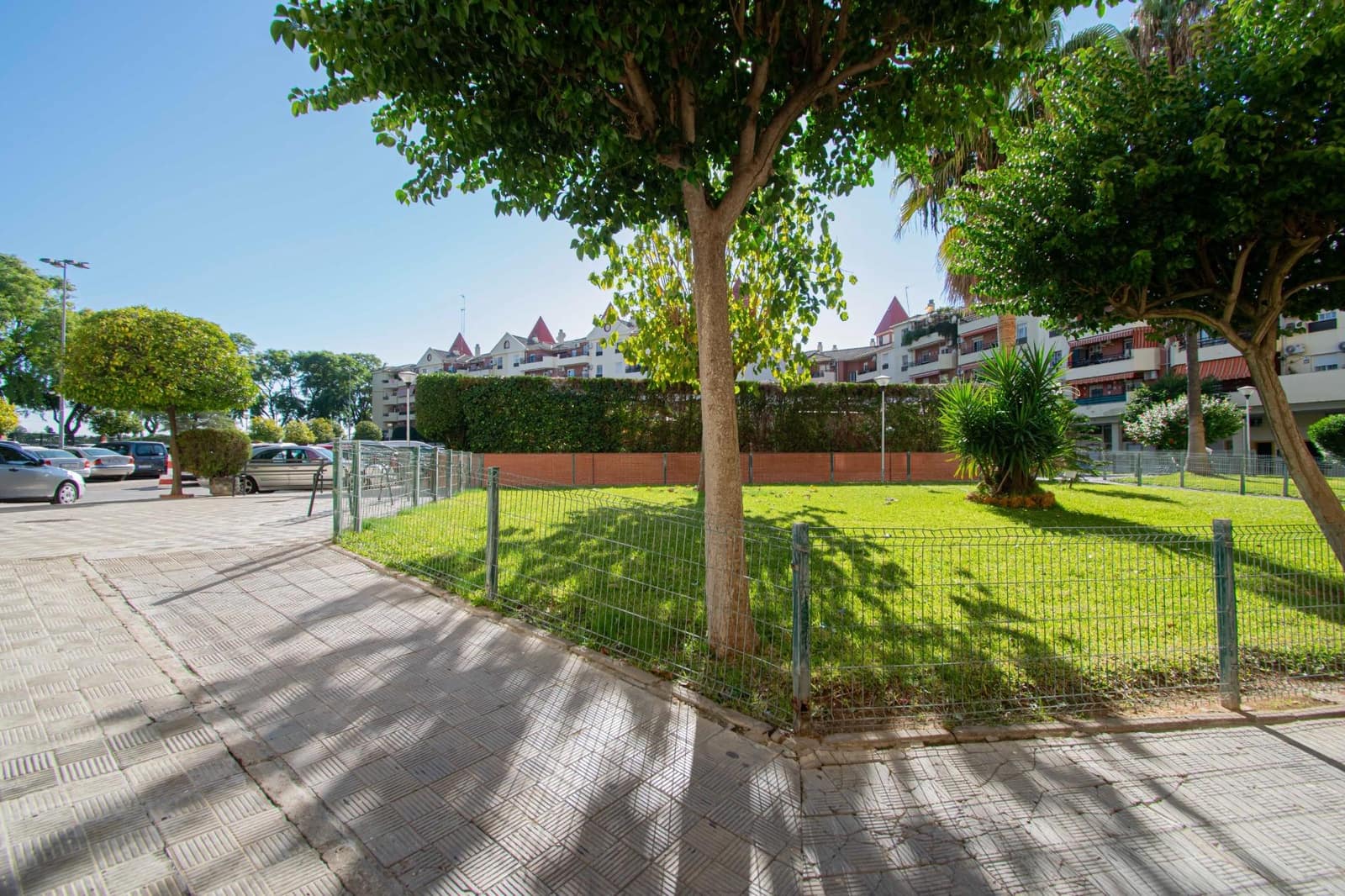 4 sovrum Lägenhet till salu i Sevilla stad med pool - 298 000 € (Ref: 9416019)