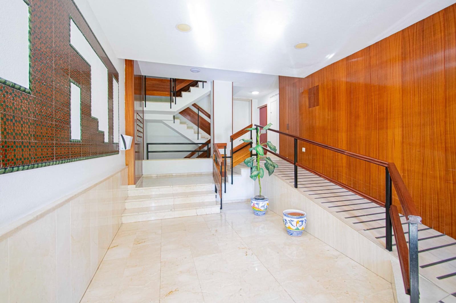 4 sovrum Lägenhet till salu i Sevilla stad med pool - 298 000 € (Ref: 9416019)