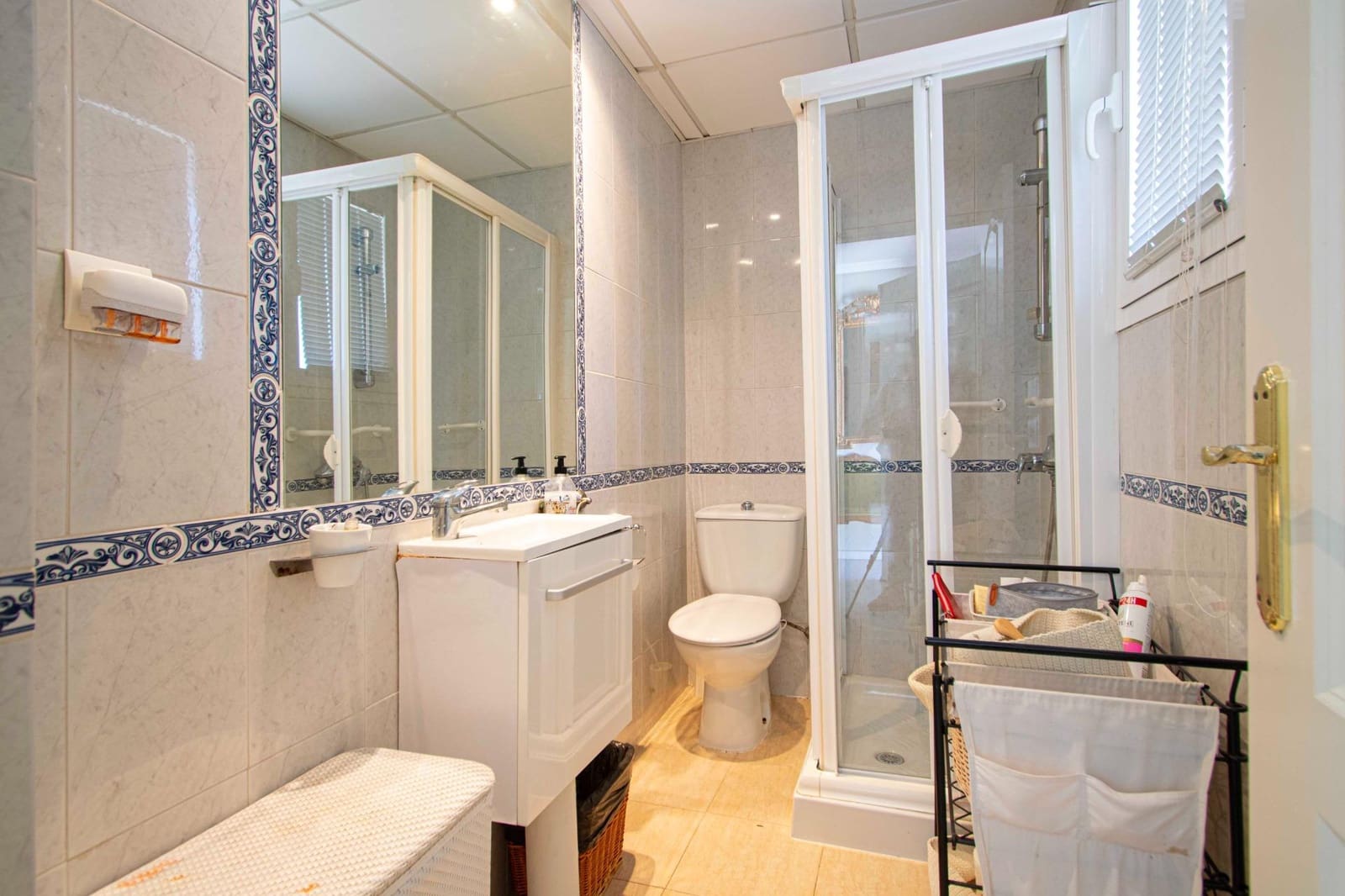 5 chambre Villa/Maison Mitoyenne à vendre à San Juan de Aznalfarache avec piscine - 315 000 € (Ref: 9416020)