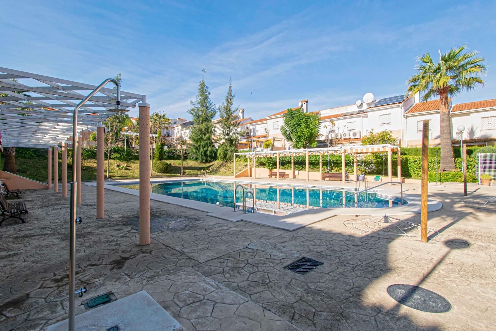 5 chambre Villa/Maison Mitoyenne à vendre à San Juan de Aznalfarache avec piscine - 315 000 € (Ref: 9416020)