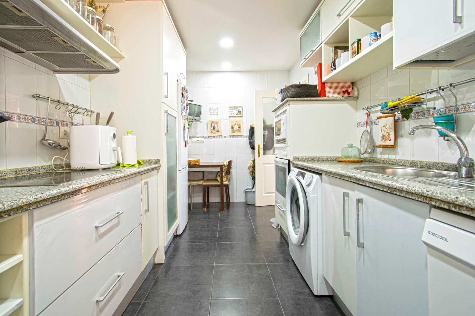 5 bedroom Terraced Villa for sale in San Juan de Aznalfarache with pool - € 315,000 (Ref: 9416020)