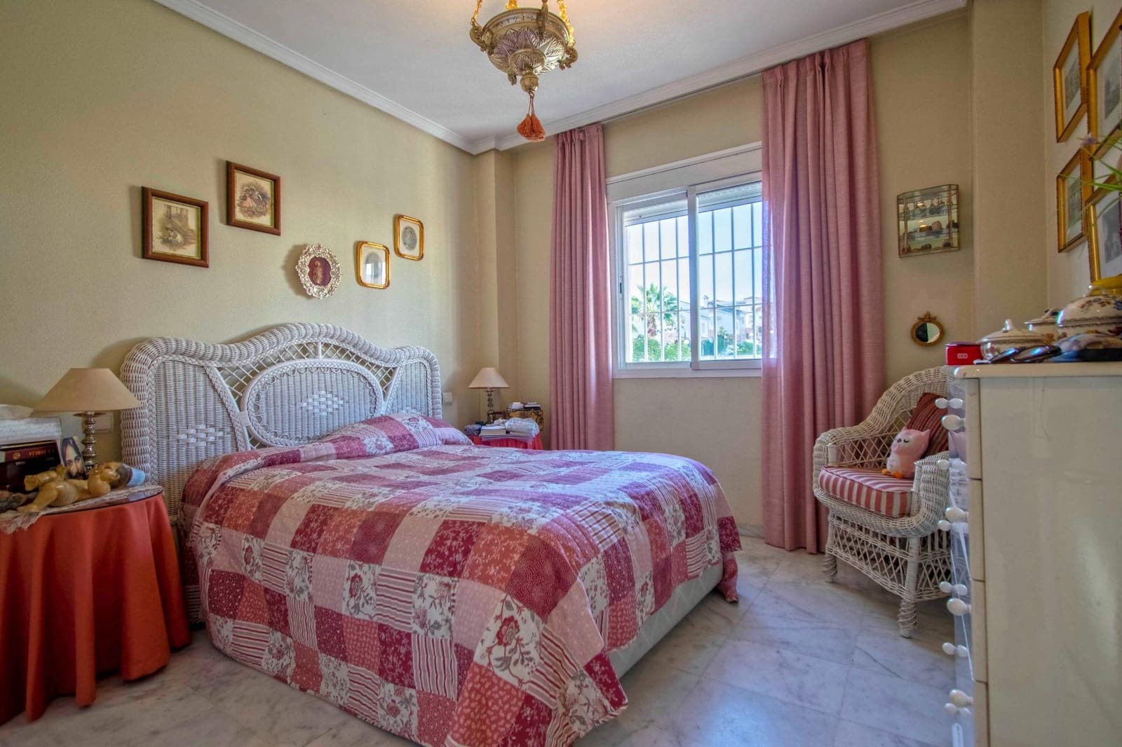 5 bedroom Terraced Villa for sale in San Juan de Aznalfarache with pool - € 315,000 (Ref: 9416020)