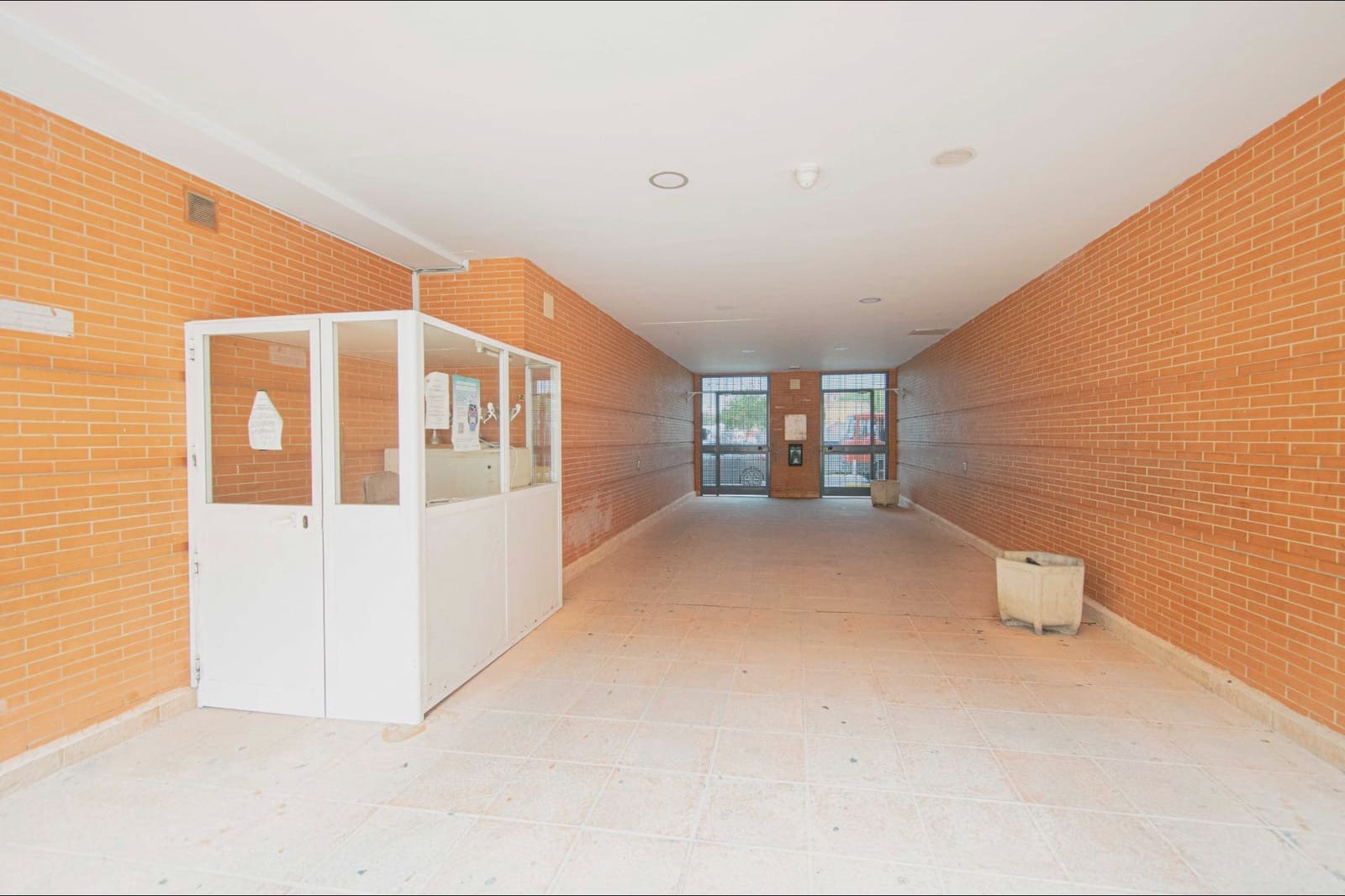 2 soverom Leilighet til salgs i Sevilla by med garasje - € 158 000 (Ref: 9419854)