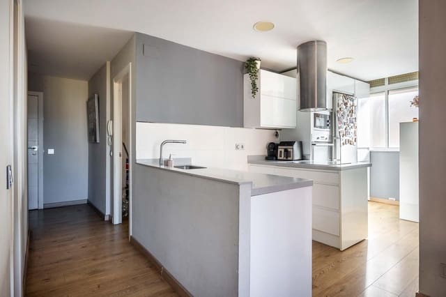 3 soverom Leilighet til salgs i Sevilla by med garasje - € 230 000 (Ref: 9423884)