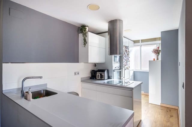 3 soverom Leilighet til salgs i Sevilla by med garasje - € 230 000 (Ref: 9423884)