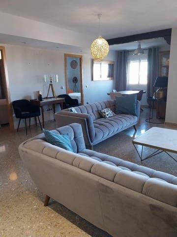 3 soveværelse Lejlighed til leje i Sevilla by med swimmingpool - € 1.000 (Ref: 9423885)