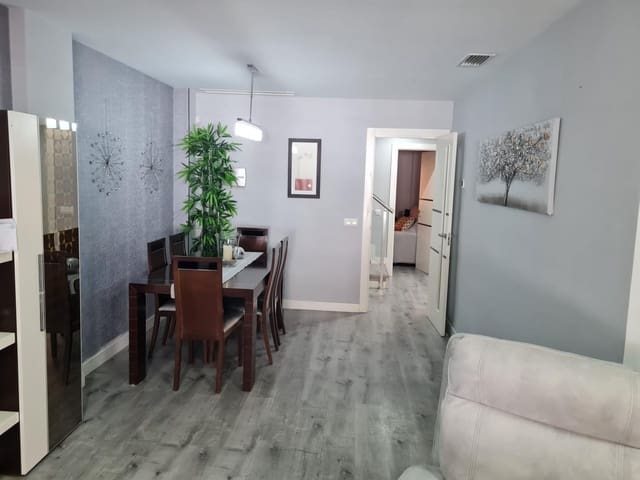 4 soveværelse Villa til salg i Espartinas med swimmingpool - € 414.520 (Ref: 9424025)