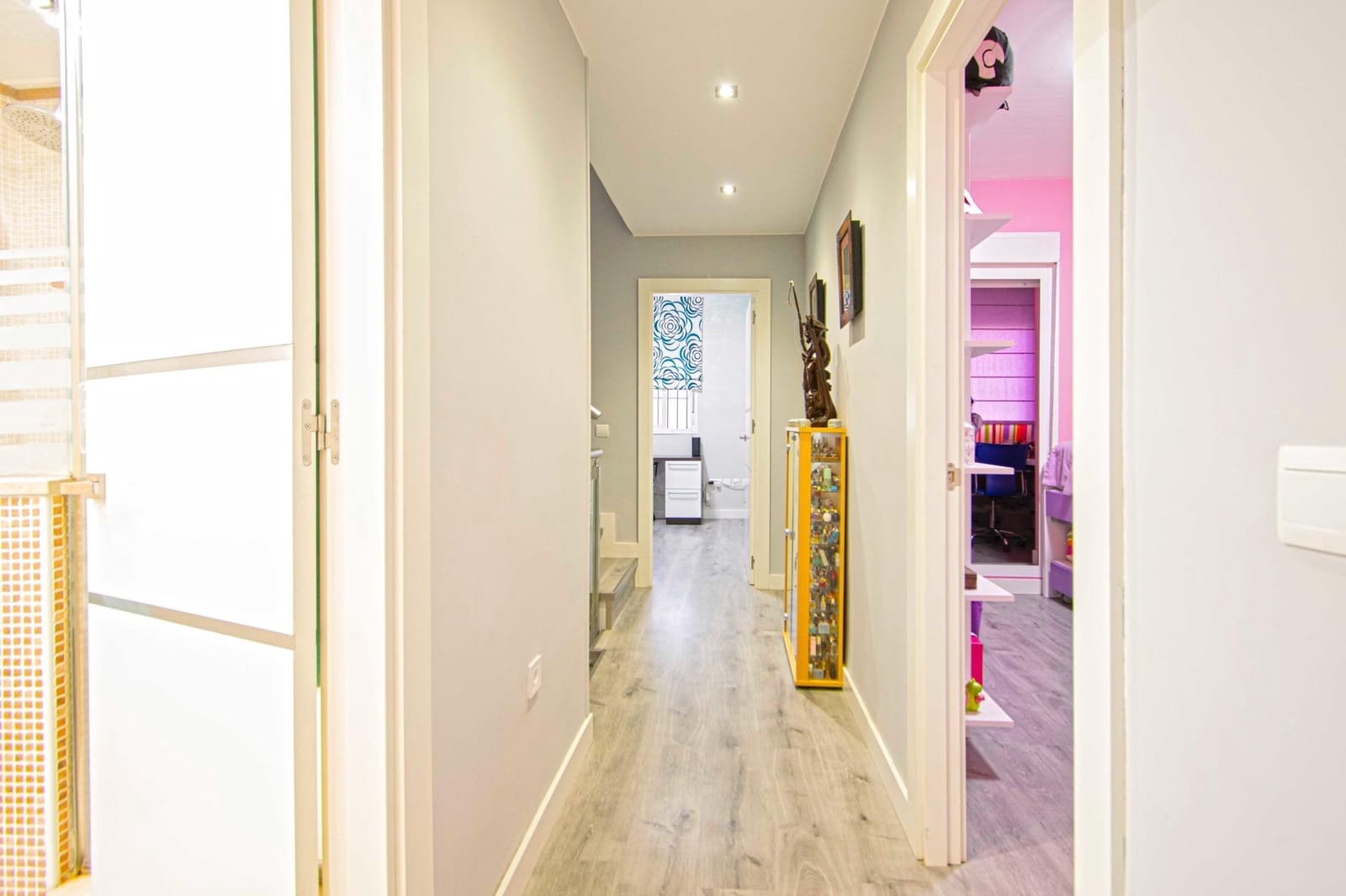 4 soveværelse Villa til salg i Espartinas med swimmingpool - € 414.520 (Ref: 9424025)