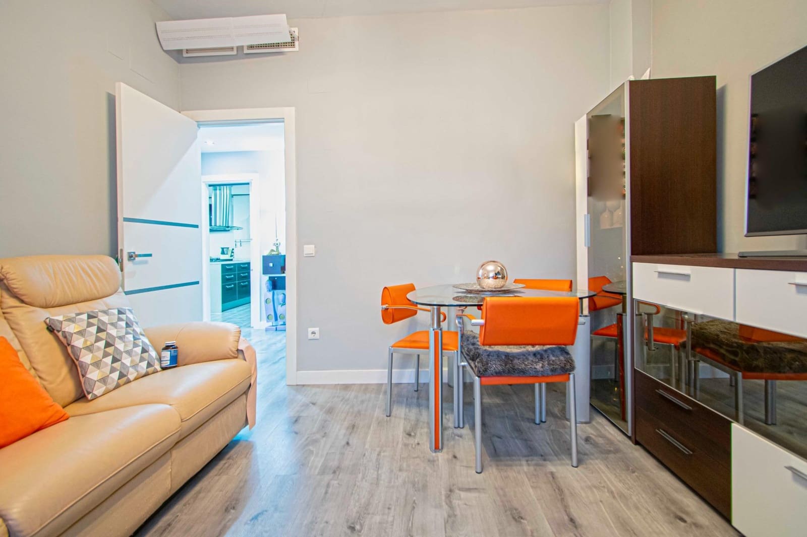 4 soveværelse Villa til salg i Espartinas med swimmingpool - € 414.520 (Ref: 9424025)