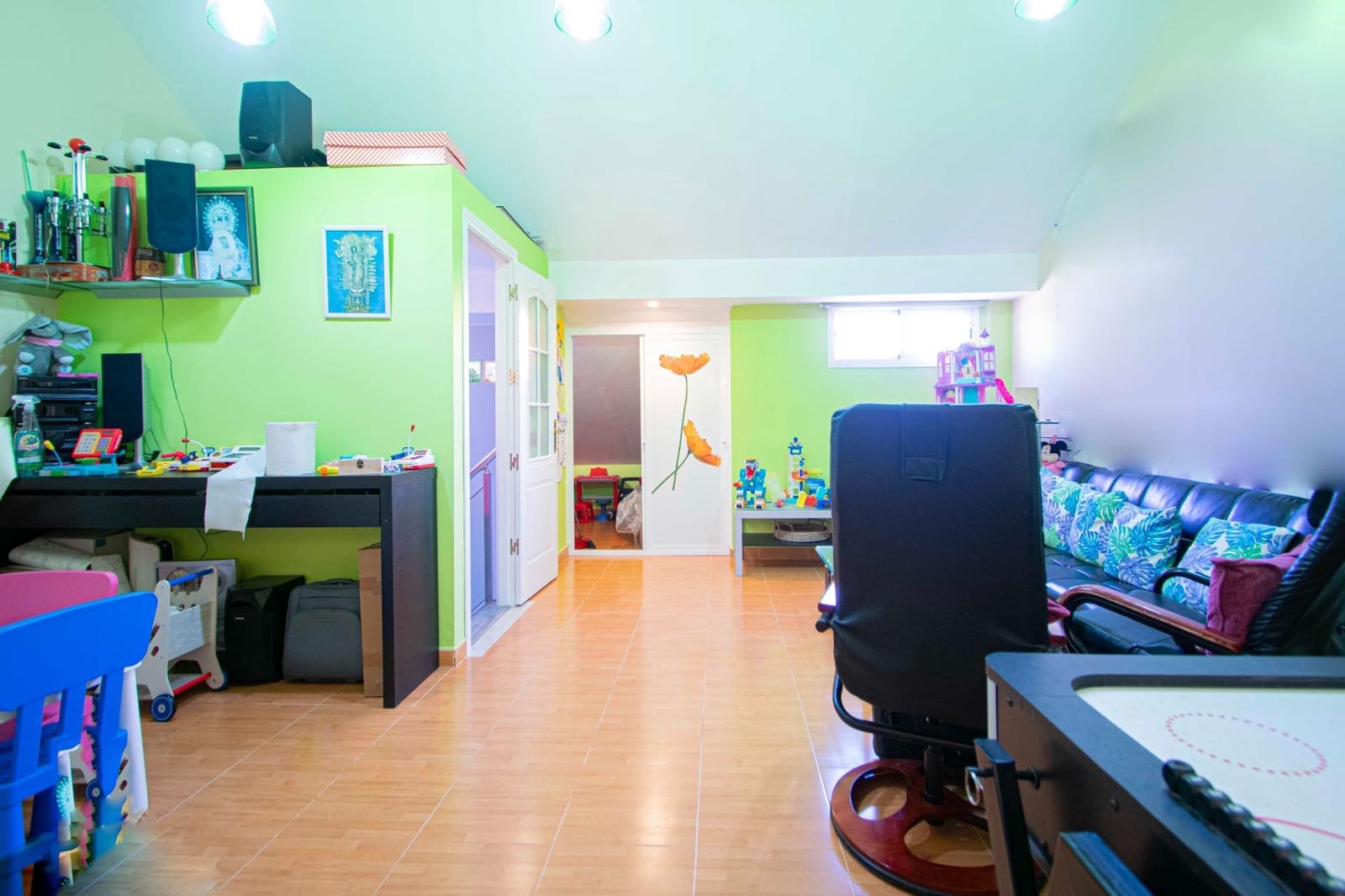 4 soveværelse Villa til salg i Espartinas med swimmingpool - € 414.520 (Ref: 9424025)