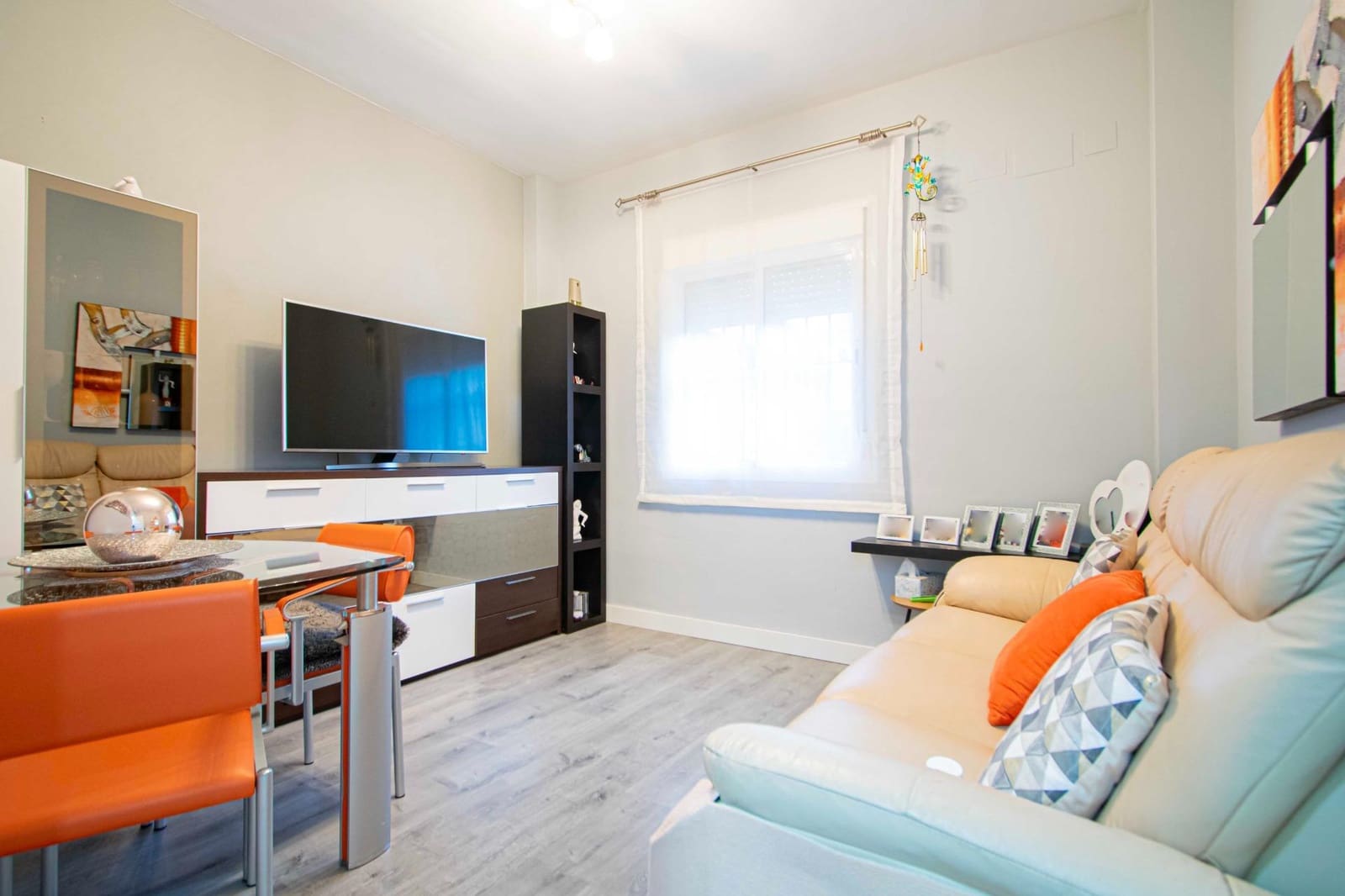 4 soveværelse Villa til salg i Espartinas med swimmingpool - € 414.520 (Ref: 9424025)