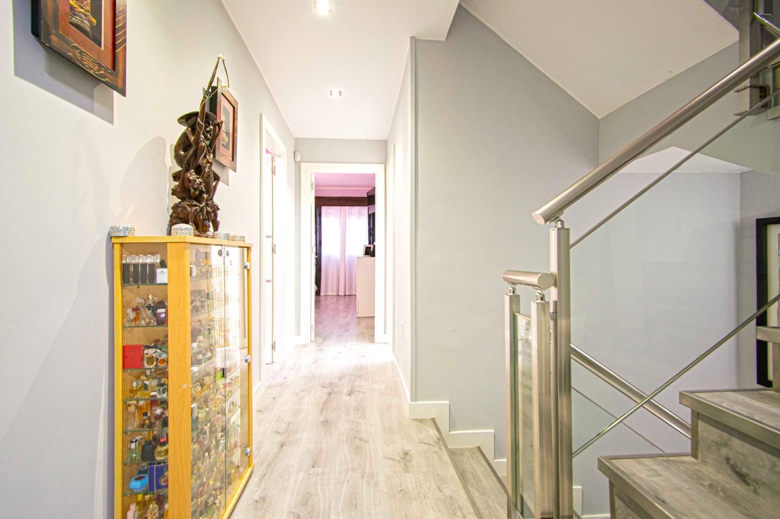 4 soveværelse Villa til salg i Espartinas med swimmingpool - € 414.520 (Ref: 9424025)