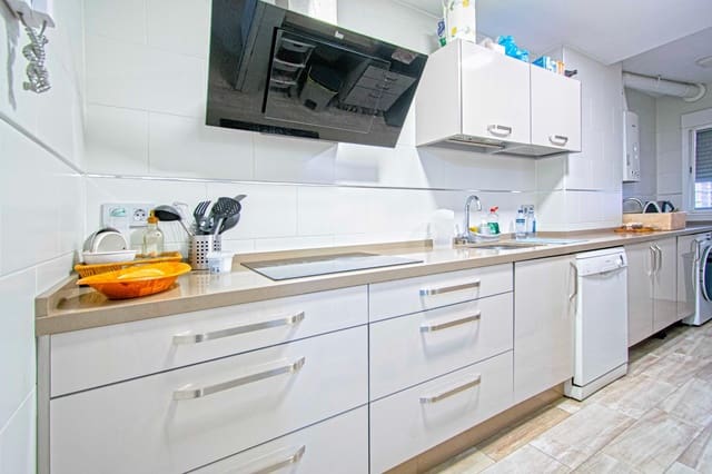 3 sypialnia Apartament na sprzedaż w Miasto Sewilla - 199 000 € (Ref: 9427288)