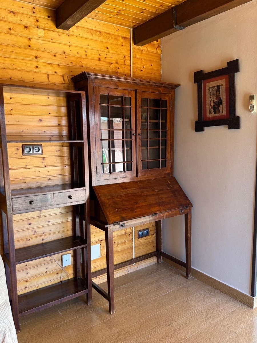 3 soveværelse Penthouse til leje i Sevilla by med swimmingpool garage - € 1.700 (Ref: 9427289)