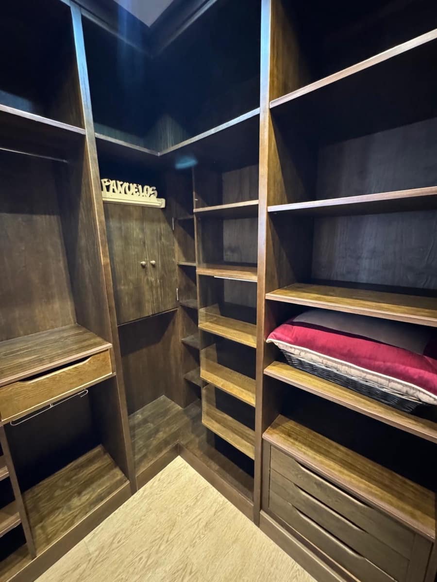 3 soveværelse Penthouse til leje i Sevilla by med swimmingpool garage - € 1.700 (Ref: 9427289)