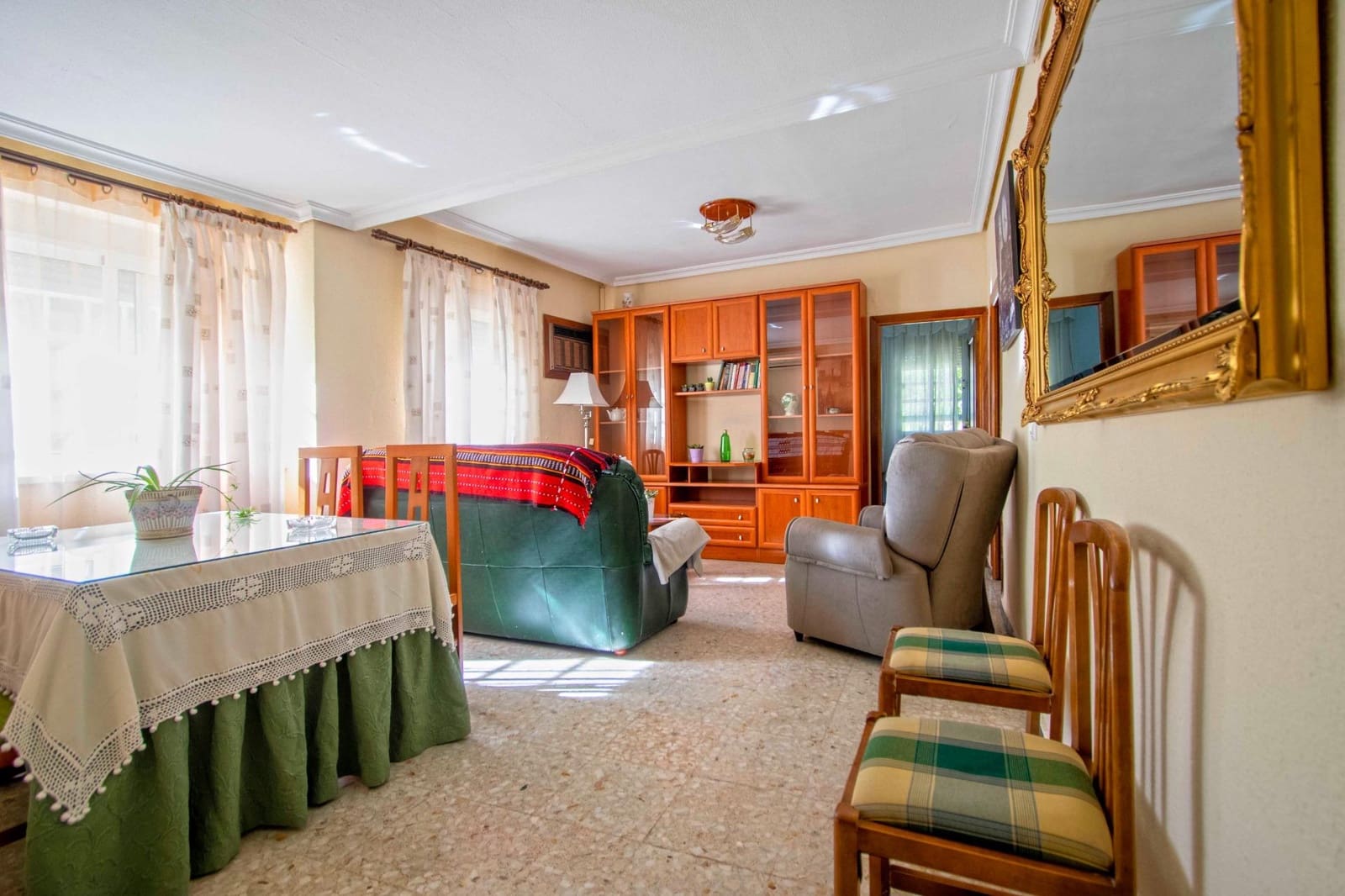 3 slaapkamer Flat te koop in Sevilla stad - € 180.000 (Ref: 9427290)