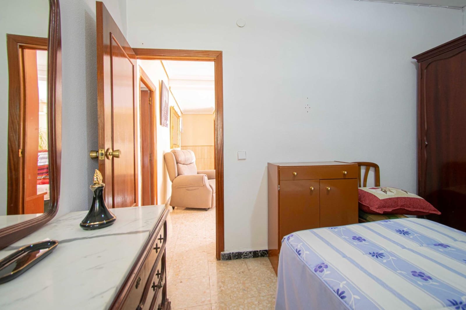 3 slaapkamer Flat te koop in Sevilla stad - € 180.000 (Ref: 9427290)