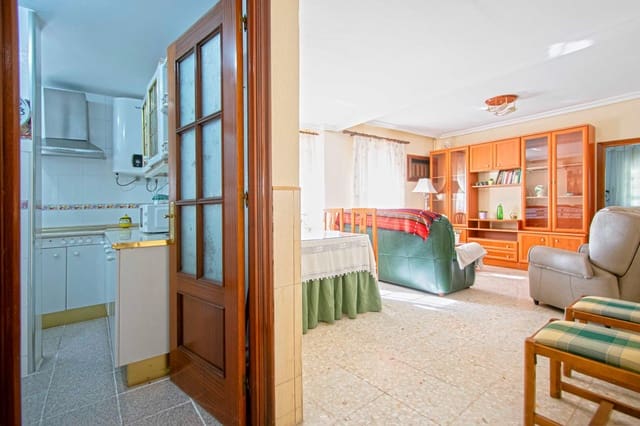 3 slaapkamer Flat te koop in Sevilla stad - € 180.000 (Ref: 9427290)