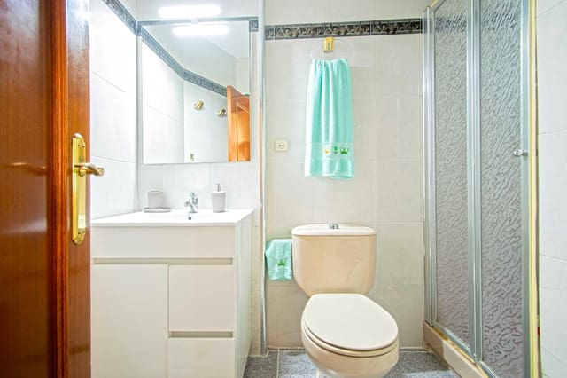 3 slaapkamer Flat te koop in Sevilla stad - € 180.000 (Ref: 9427290)