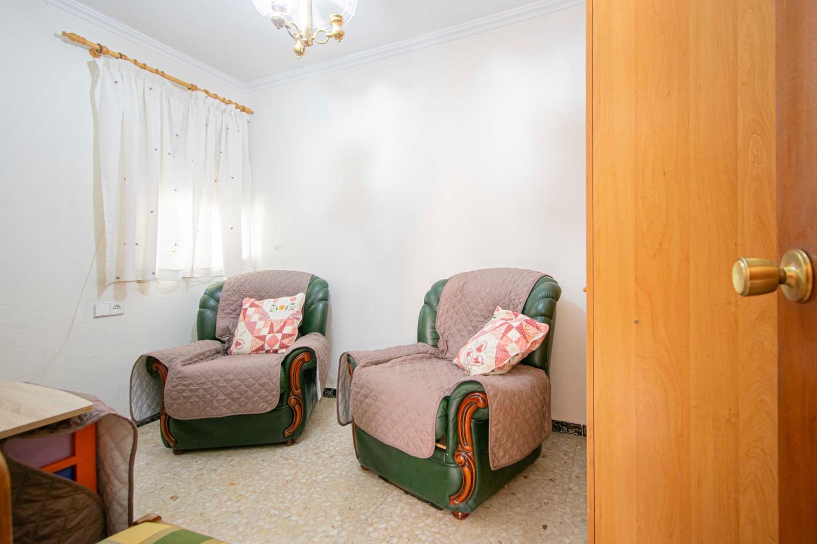 3 slaapkamer Flat te koop in Sevilla stad - € 180.000 (Ref: 9427290)