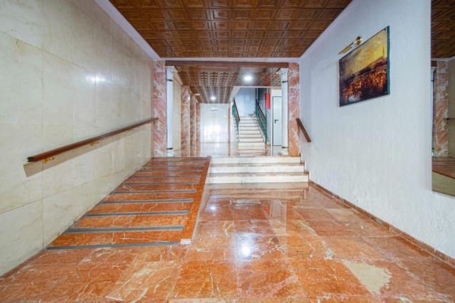 3 soveværelse Lejlighed til salg i Sevilla by - € 330.000 (Ref: 9427292)