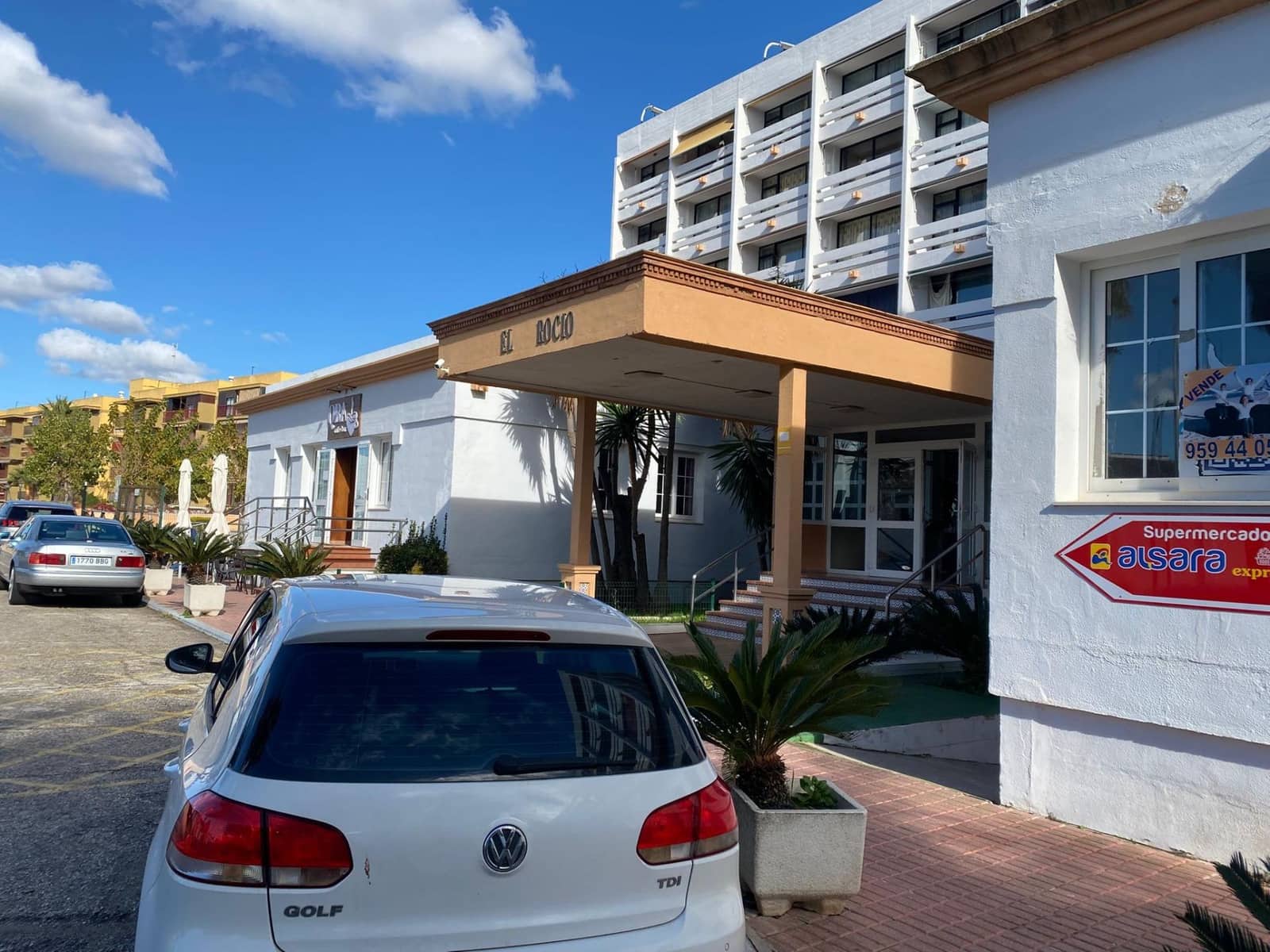 Studio for sale in Matalascanas with pool garage - € 109,990 (Ref: 9431125)