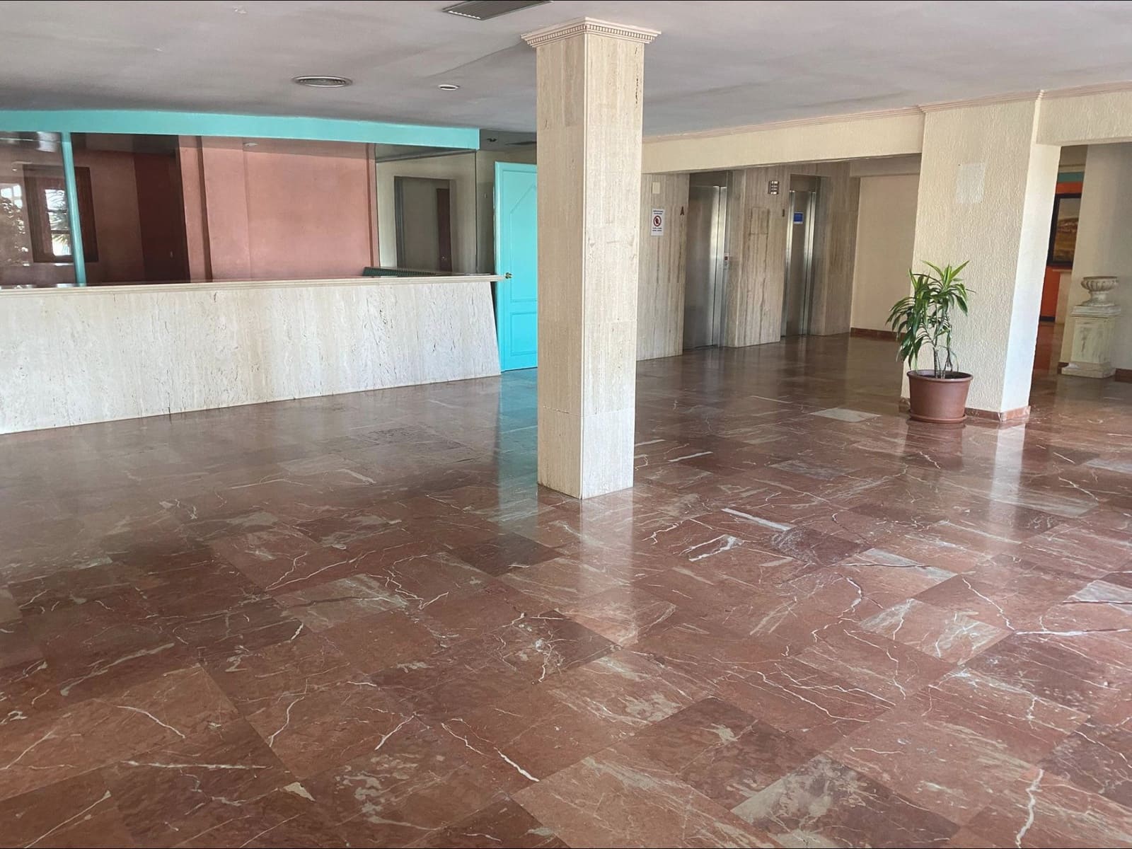Studio for sale in Matalascanas with pool garage - € 109,990 (Ref: 9431125)
