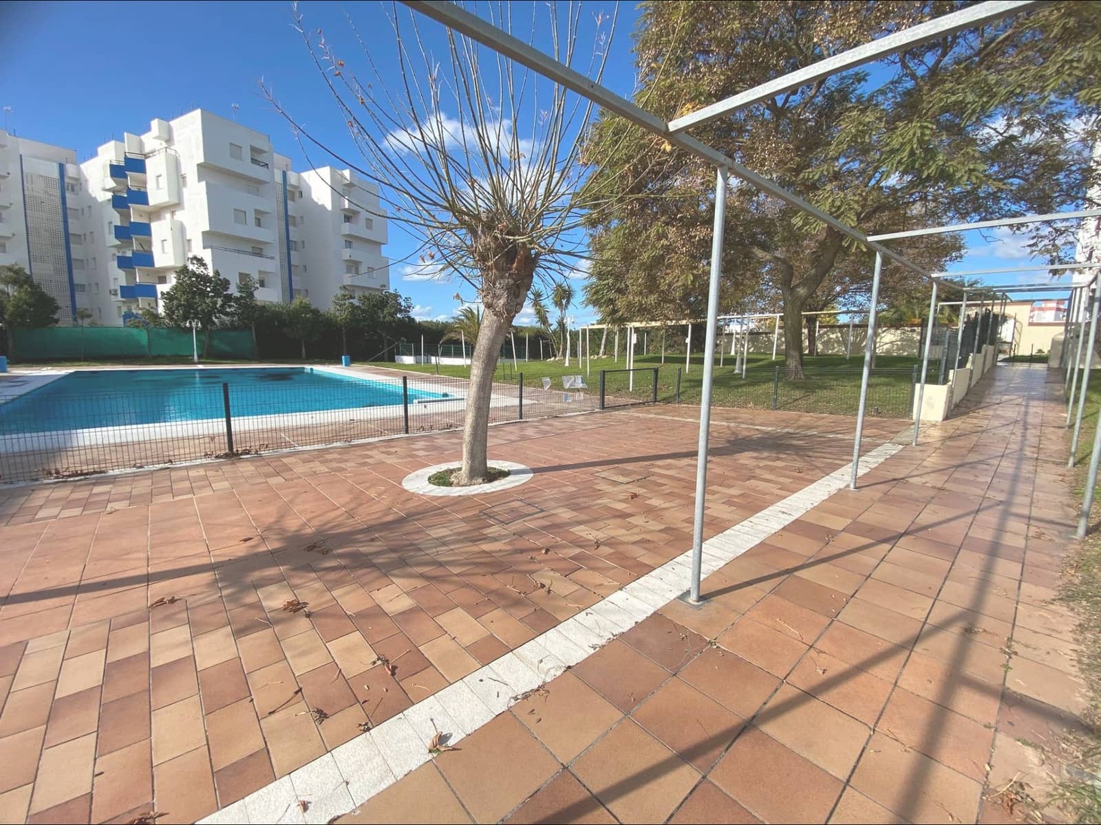 Estudio en Matalascañas en venta con piscina garaje - 109.990 € (Ref: 9431125)