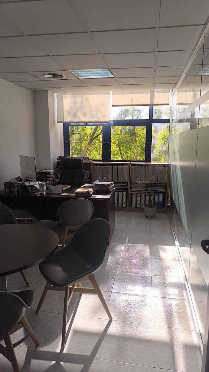 Oficina en Sevilla ciudad en venta - 55.000 € (Ref: 9431126)