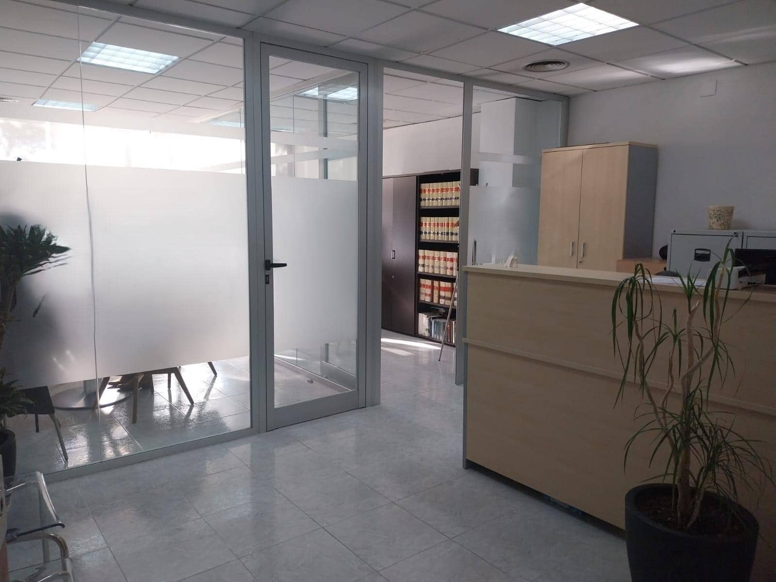 Oficina en Sevilla ciudad en venta - 55.000 € (Ref: 9431126)