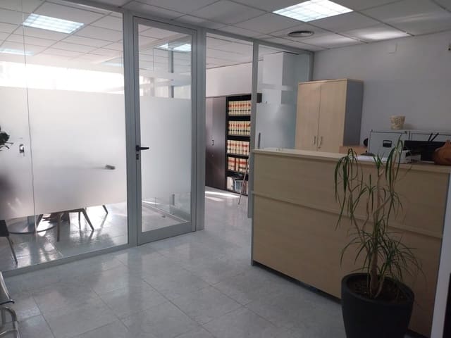 Kontor til salgs i Sevilla by - € 55 000 (Ref: 9431126)