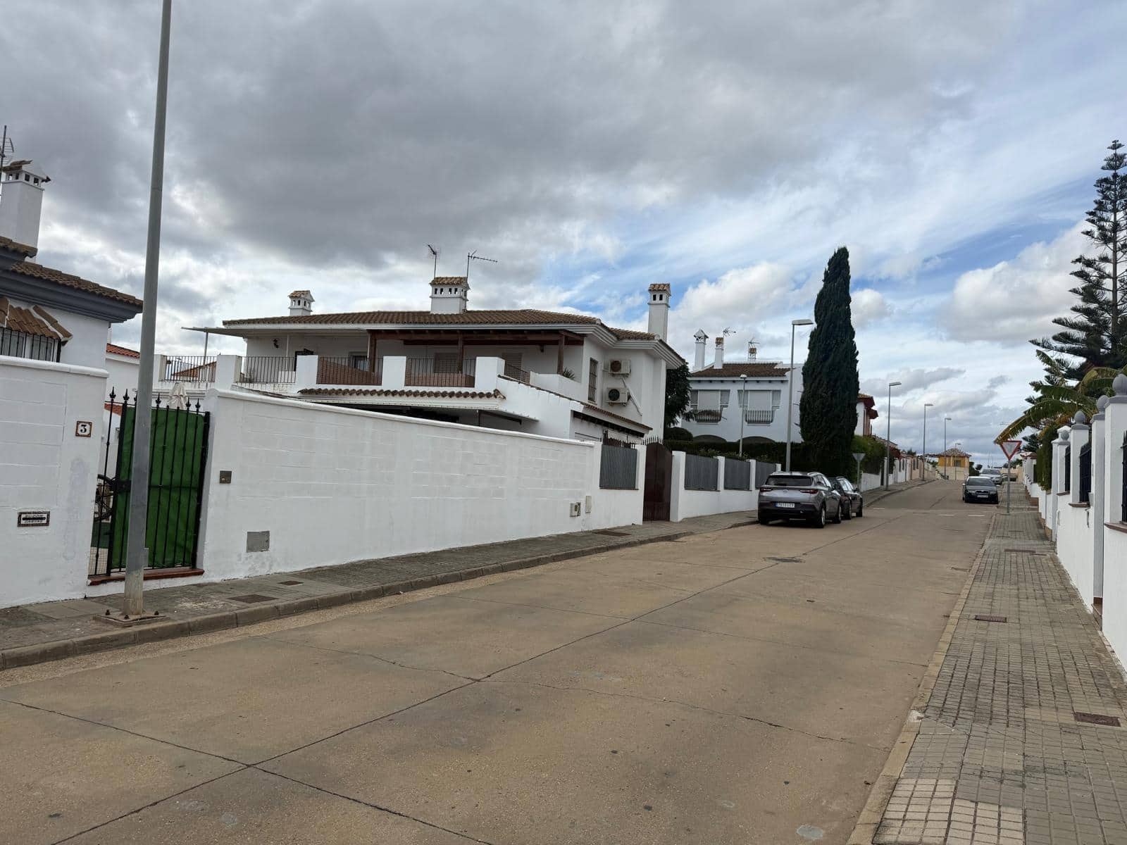 3 slaapkamer Halfvrijstaande villa te koop in Ayamonte met garage - € 259.000 (Ref: 9431129)