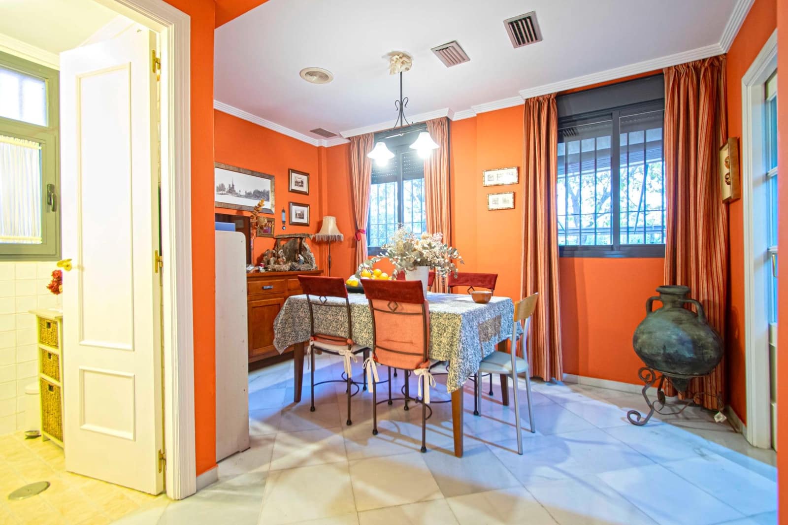 5 sypialnia Dom blizniak na sprzedaż w Miasto Sewilla - 750 000 € (Ref: 9433505)