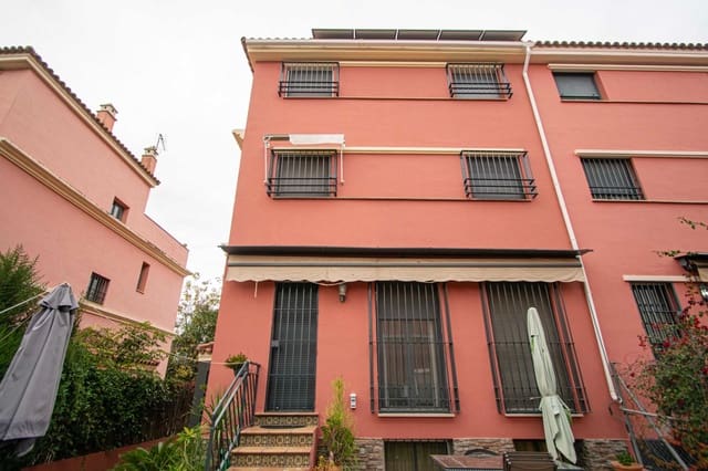 5 slaapkamer Halfvrijstaande villa te koop in Sevilla stad - € 750.000 (Ref: 9433505)