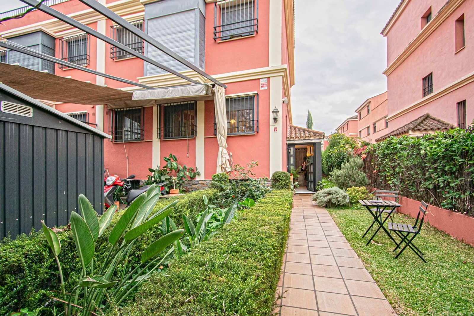 5 sypialnia Dom blizniak na sprzedaż w Miasto Sewilla - 750 000 € (Ref: 9433505)