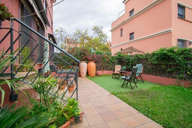 5 slaapkamer Halfvrijstaande villa te koop in Sevilla stad - € 750.000 (Ref: 9433505)