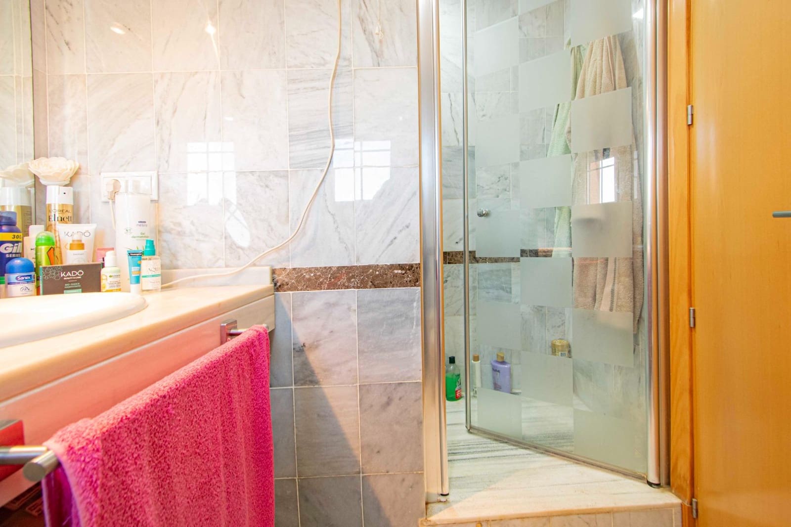 3 slaapkamer Rijtjeshuis te koop in Montequinto - € 380.000 (Ref: 9437185)