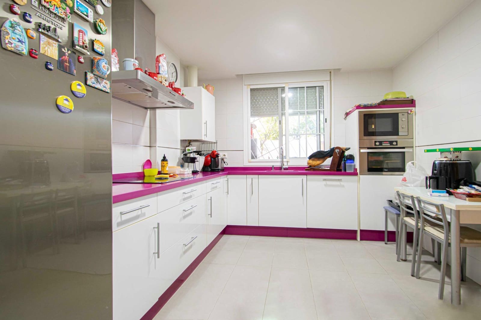 3 chambre Villa/Maison Mitoyenne à vendre à Montequinto avec garage - 339 000 € (Ref: 9437185)