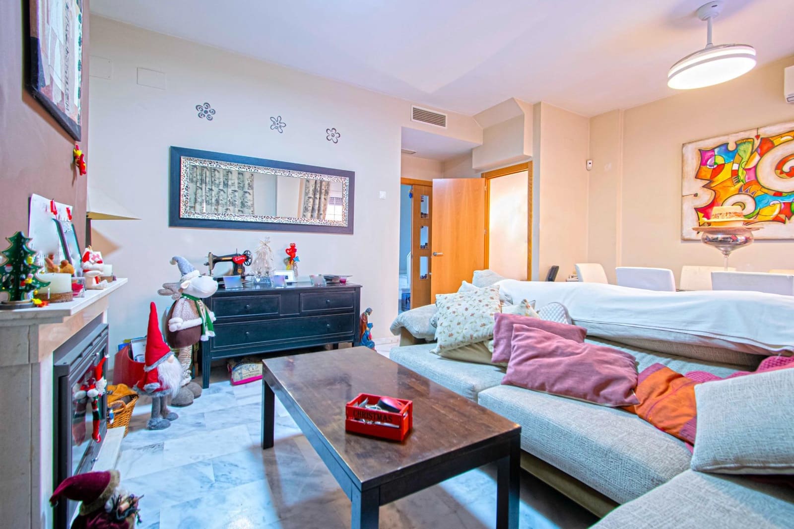 3 chambre Villa/Maison Mitoyenne à vendre à Montequinto avec garage - 339 000 € (Ref: 9437185)