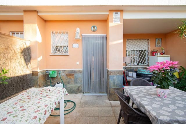 3 chambre Villa/Maison Mitoyenne à vendre à Montequinto, Dos Hermanas avec garage - 339 000 € (Ref: 9437185)