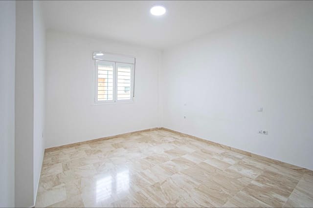 2 chambre Appartement à vendre à Alcalá del Río avec garage - 149 000 € (Ref: 9437186)