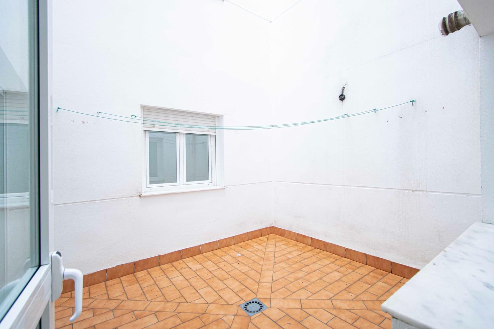 2 bedroom Apartment for sale in Alcala del Rio with garage - € 149,000 (Ref: 9437186)