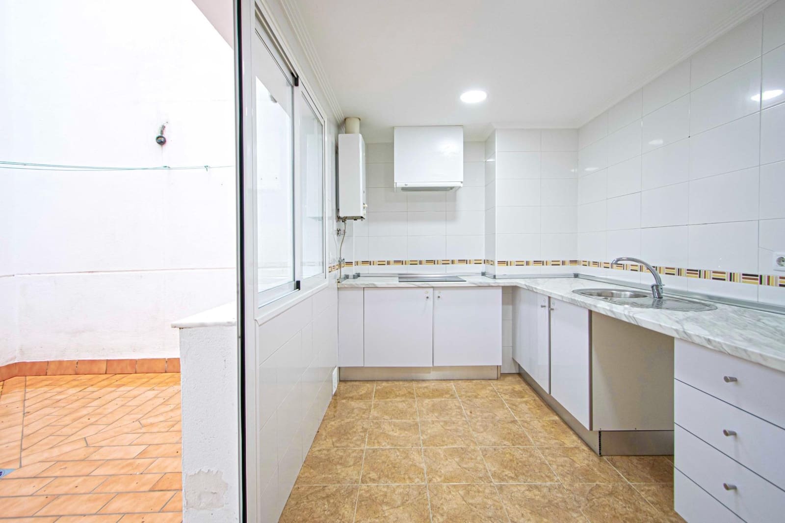 2 bedroom Apartment for sale in Alcala del Rio with garage - € 149,000 (Ref: 9437186)