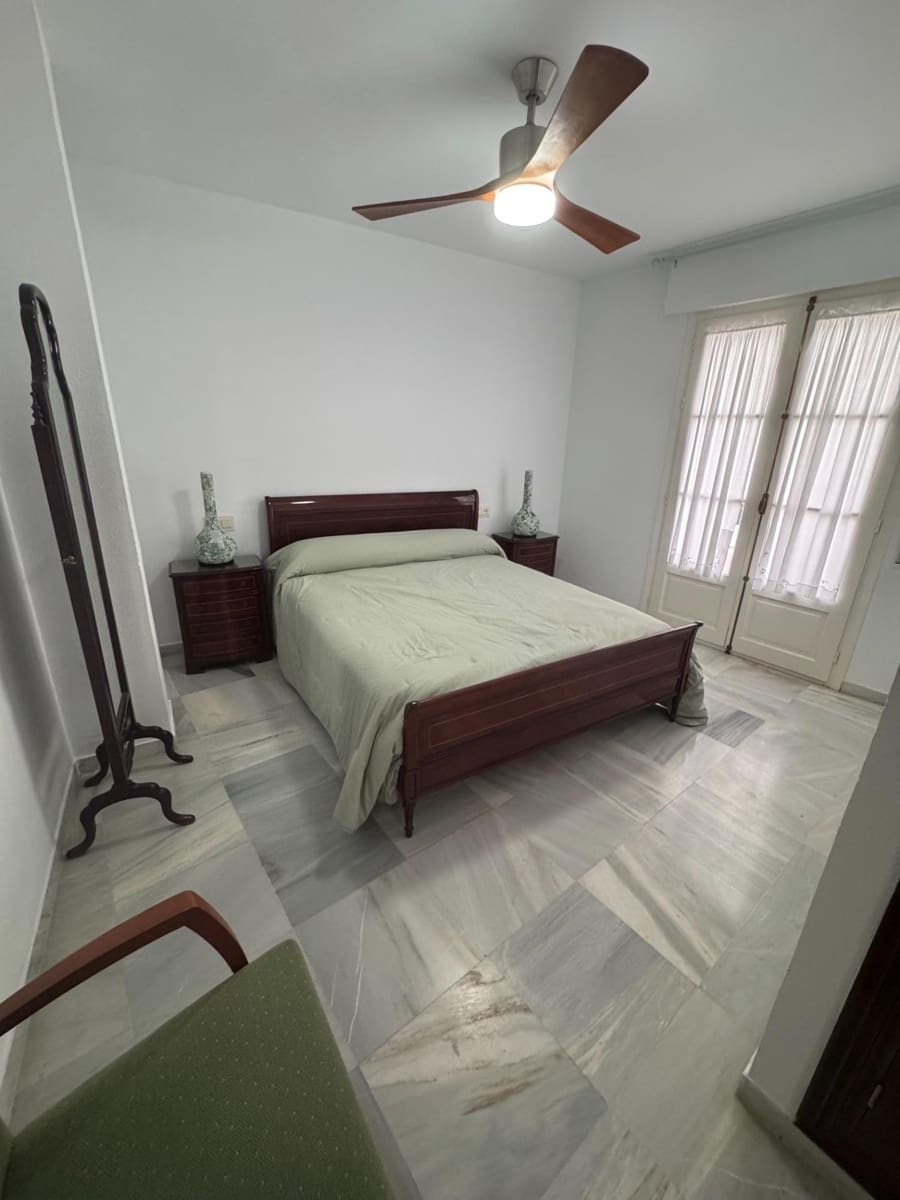 2 bedroom Flat for sale in El Puerto de Santa Maria - € 199,000 (Ref: 9437187)